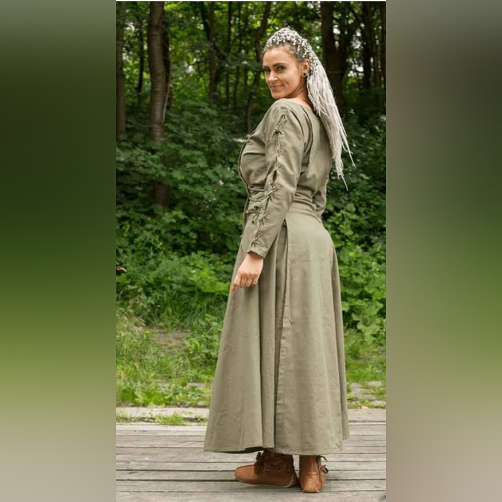 Epic Armoury Priestess LARP Dress Size XL - Picture 6 of 16
